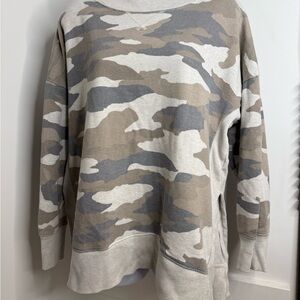 Aerie Camouflage Women's Sweater